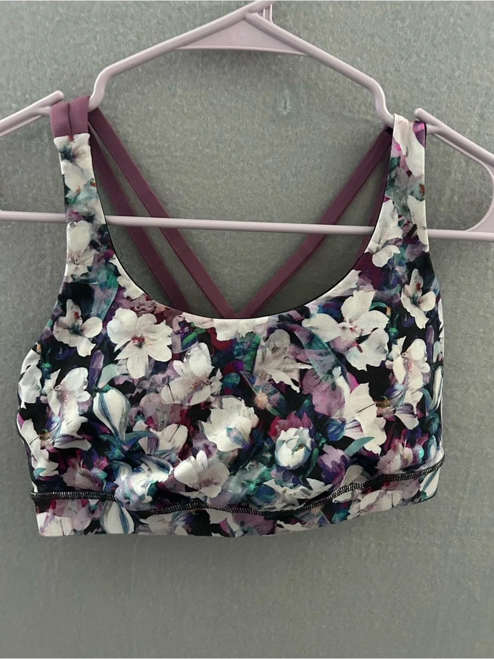 Lululemon Energy Bra Size 8 Utopia Multi/Vintage Plum with padding